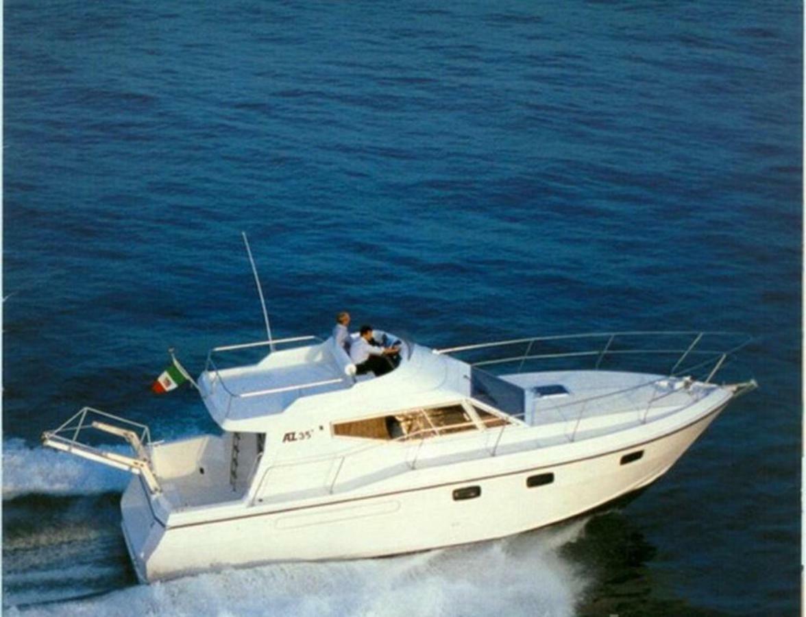 Yacht Suite מרינה די גרוסטו מראה חיצוני תמונה