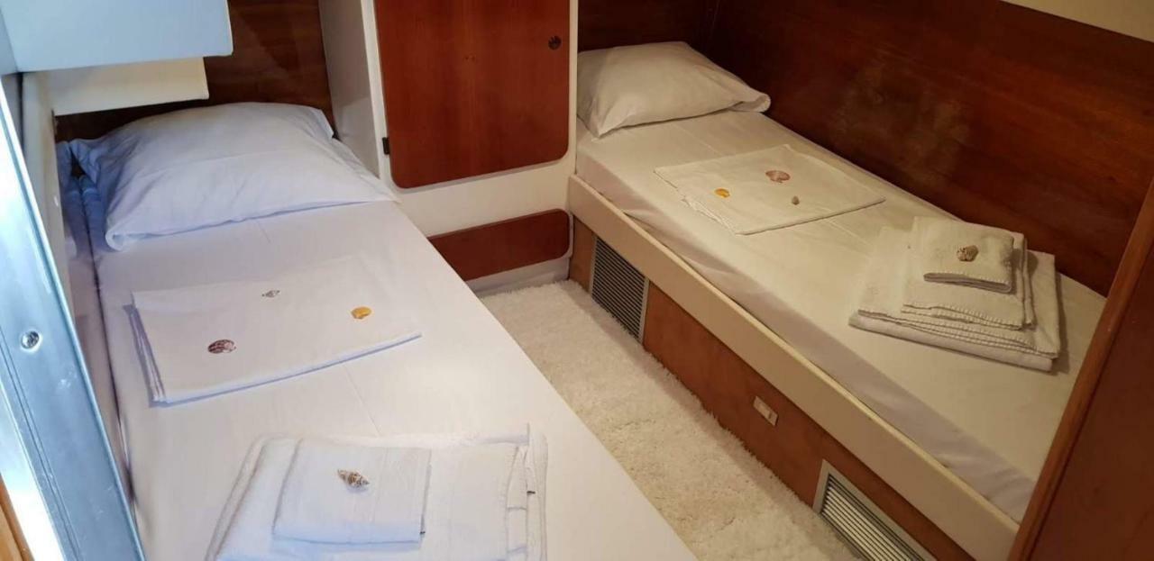 Yacht Suite מרינה די גרוסטו מראה חיצוני תמונה