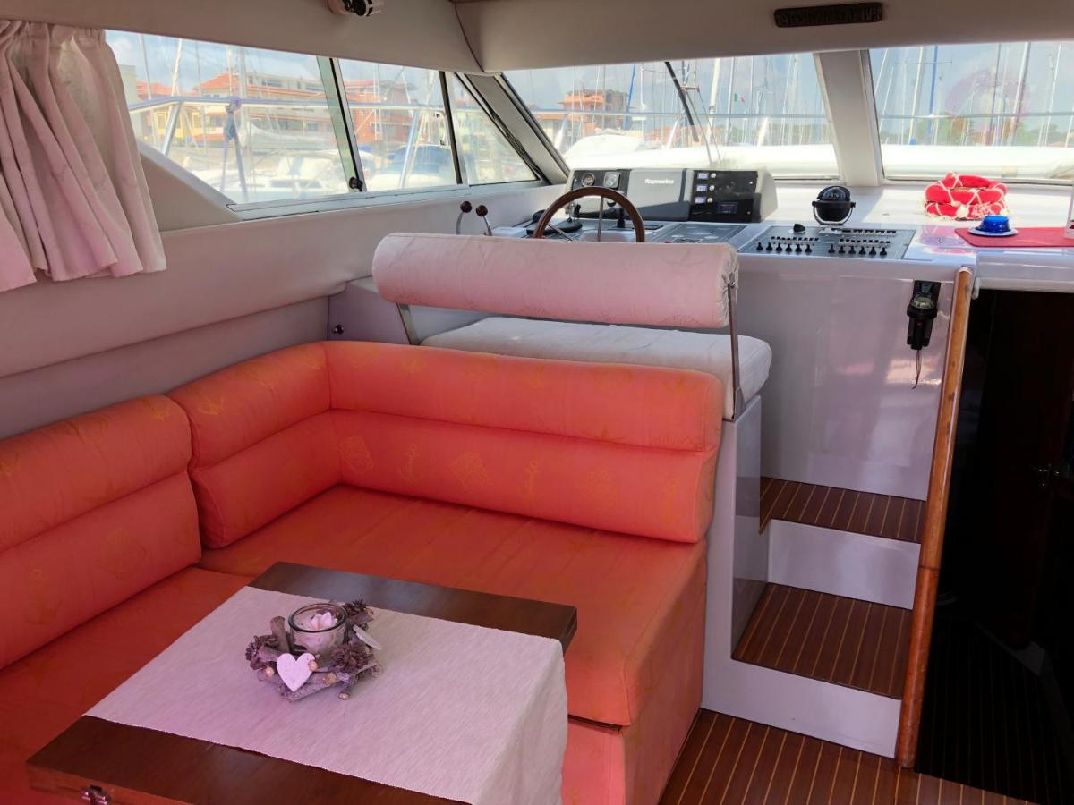 Yacht Suite מרינה די גרוסטו מראה חיצוני תמונה